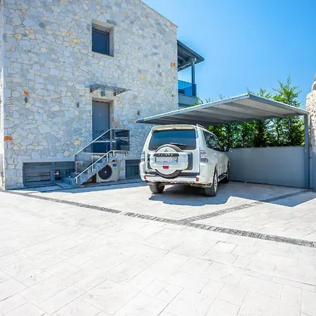 Villa Marietta 1 *